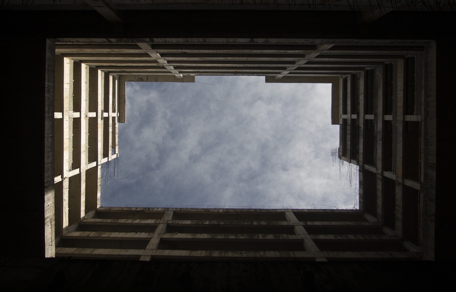 No local, serão construídas três torres com 266 apartamentos — Foto: Marcia Foletto / Agência O Globo