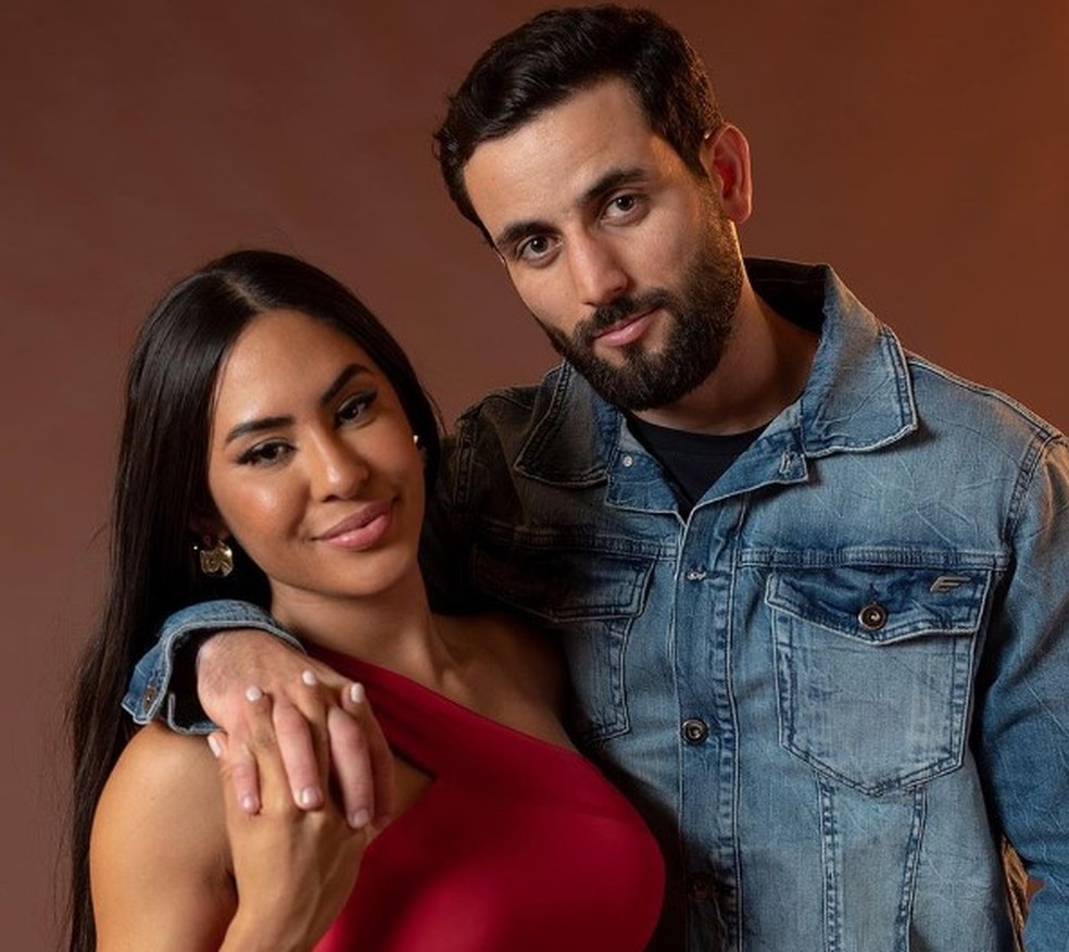 Os ex-'BBB's Isabelle Nogueira e Matteus vão passar o primeiro Dia dos Namorados juntos — Foto: Reprodução/Instagram