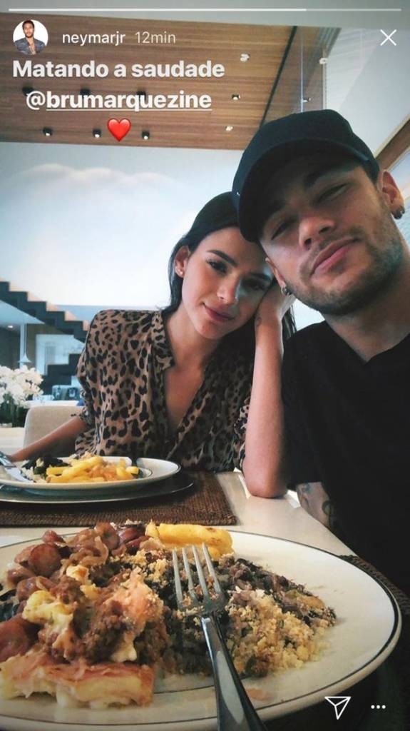 Neymar posta foto com Bruna Marquezine  — Foto:  Reprodução/Instagram