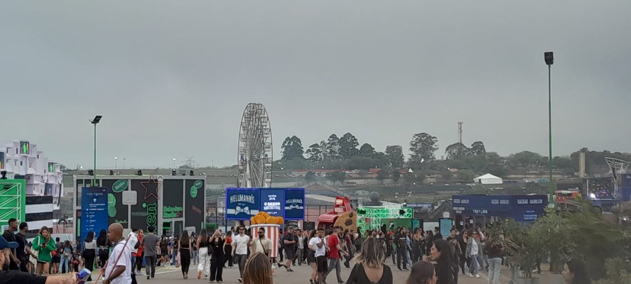 Terceiro dia de The Town enfrenta vento e tempo fechado