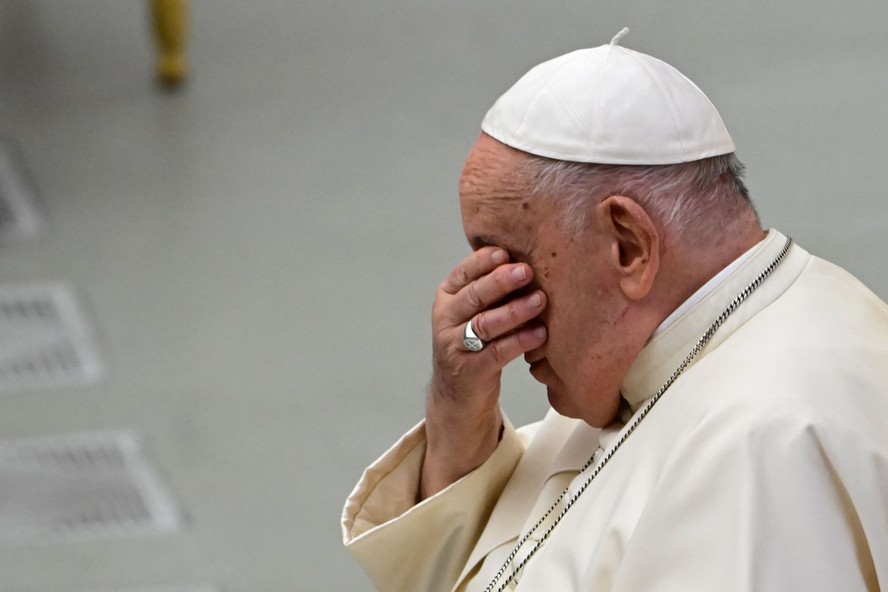 Papa Francisco durante sua audiência semanal no Vaticano