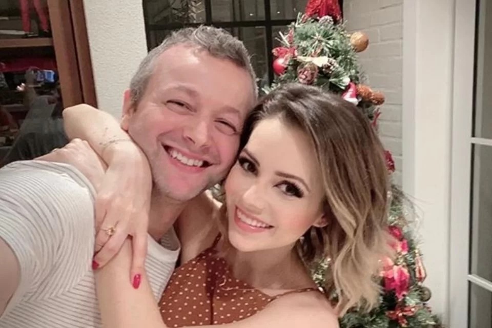 Lucas Lima e Sandy em um Natal — Foto: Reprodução: Instagram