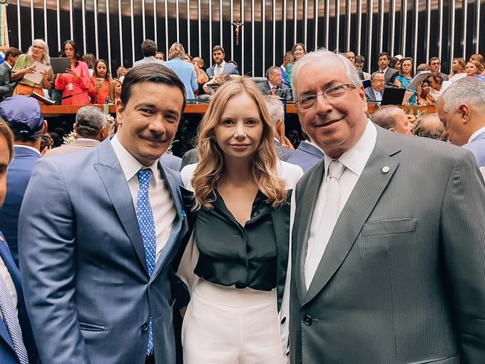 Depois ser cassado e preso, Eduardo Cunha retorna à Câmara para a posse da filha Dani Cunha — Foto: Reprodução