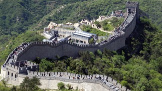A muralha da China atrai visitantes de todo o mundo — Foto: Roberto Stuckert Filho
