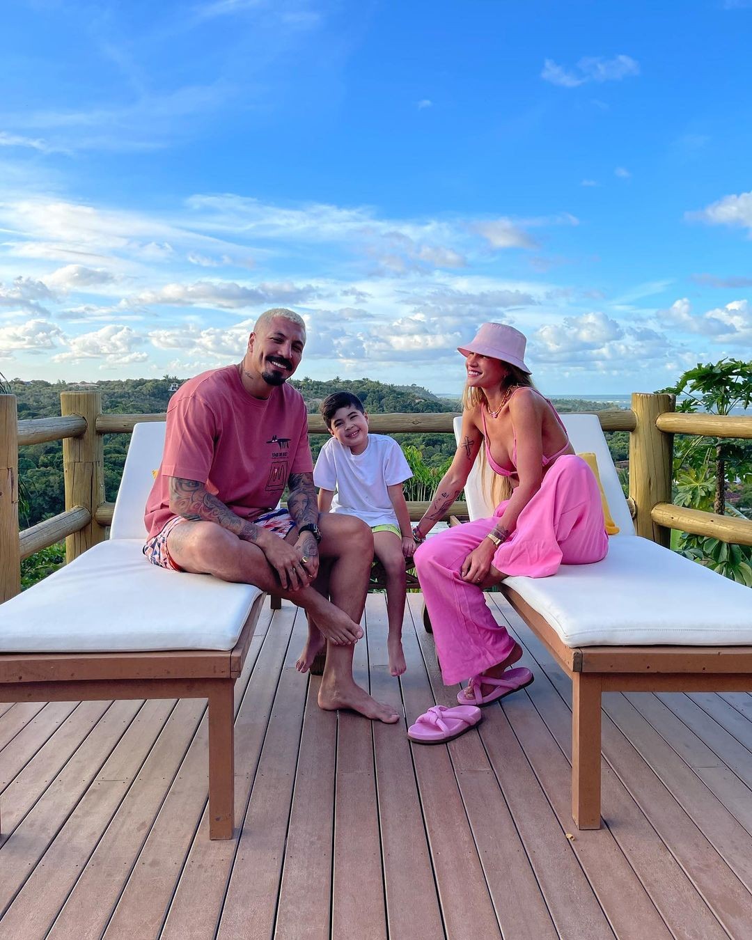 Fernando e Aline Gotschalg com o pequeno Lucca — Foto: Reprodução/Instagram