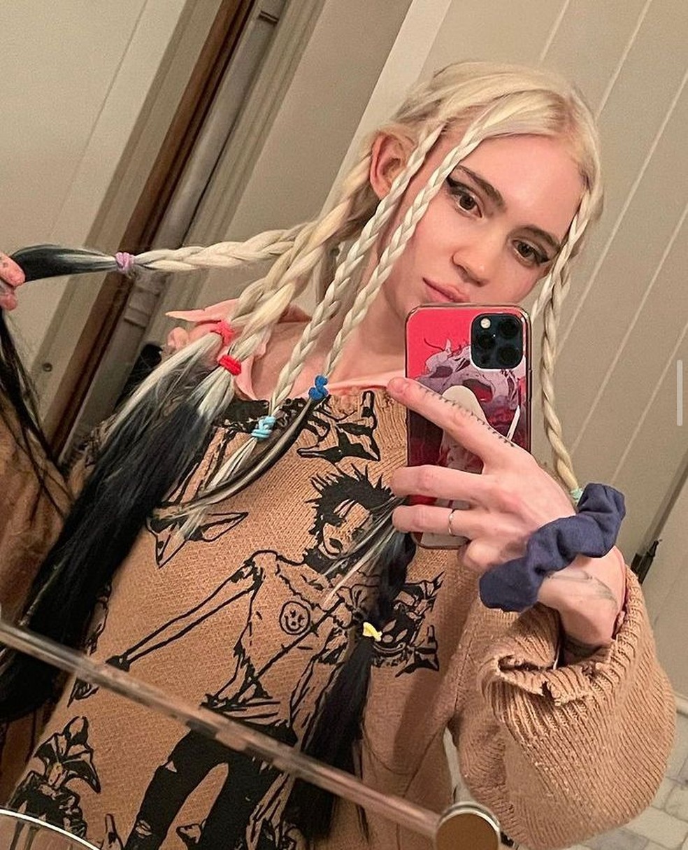 A cantora canadense Grimes teve dois filhos com Elon Musk. Reprodução Instagram — Foto:         