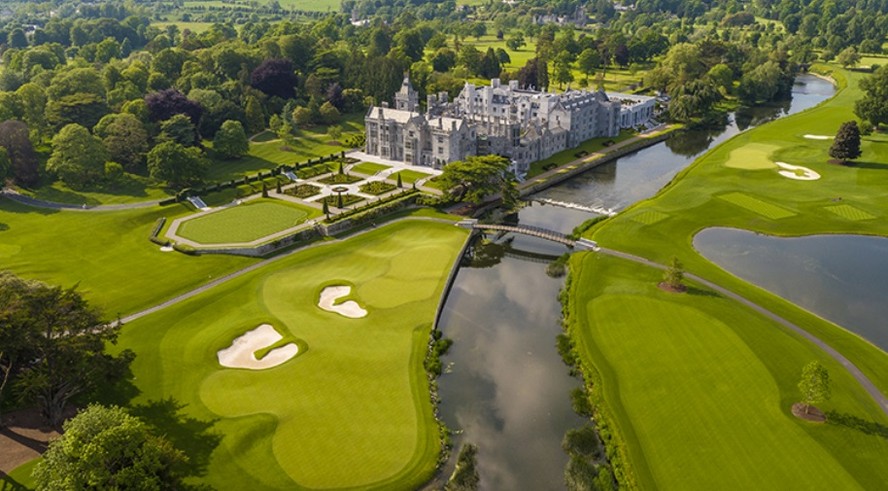 A Adare Manor, na Irlanda, fica localizada na zona rural do país e é um dos destaques cinco estrelas do Forbes Travel Guide’s Star Awards