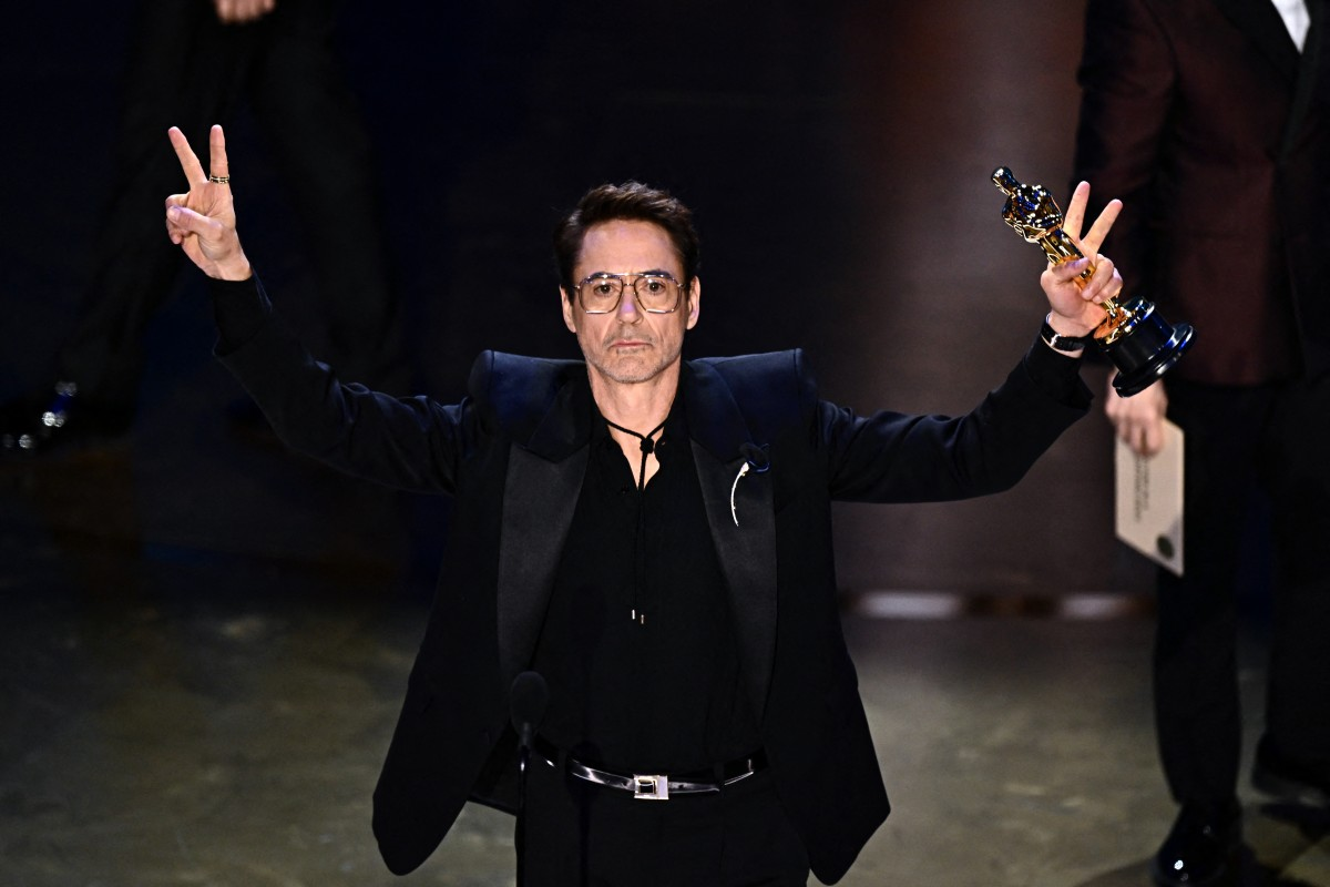 Robert Downey Jr. ganhou seu primeiro oscar como ator coadjuvante em "Oppenheimer" — Foto: AFP