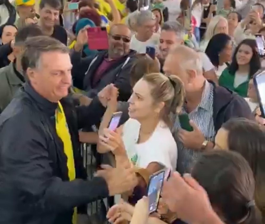 Bolsonaro é recebido em Rio Claro, São Paulo