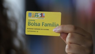 Auxilio Brasiil será rebatizado de Bolsa Família e voltará a exigir matrícula dos filhos na escola e vacinação em dia — Foto: Arquivo