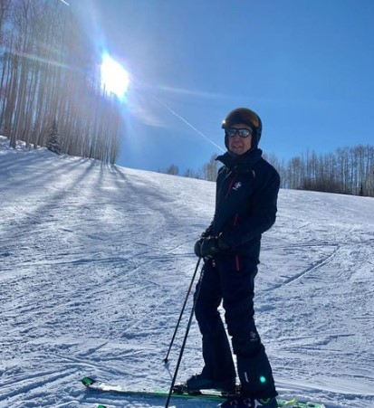 Abilio Diniz esquiando em 2023 — Foto: Reprodução