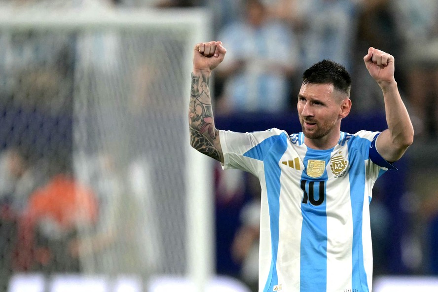 Lionel Messi marca primeiro gol na Copa América 2024, em Argentina x Canadá