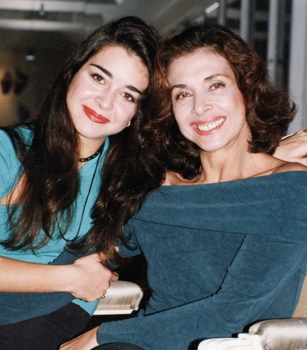 Alexandra Marzo com a mãe, Betty Faria — Foto: Foto: Reprodução