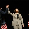 O presidente dos EUA, Joe Biden, e a vice-presidente e candidata democrata à Casa Branca, Kamala Harris - Brendan SMIALOWSKI / AFP