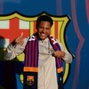 Vitor Roque chegou ao Barcelona - JOSEP LAGO / AFP