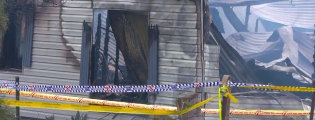 Homem é condenado após matar a mãe em incêndio à casa da família na Austrália — Foto: Reprodução