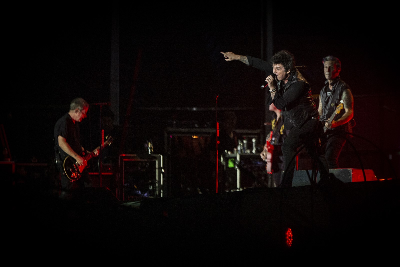 Show da banda Green Day no fechamento da programação do Palco Mundo desta sexta-feira — Foto: Guito Moreto