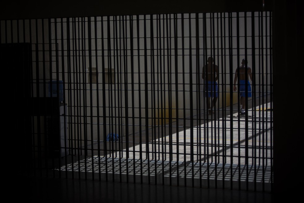 Penitenciária Federal de Brasília: presos só tem direito a duas horas de banho de sol por dia — Foto: Daniel Marenco / Agência O GLOBO