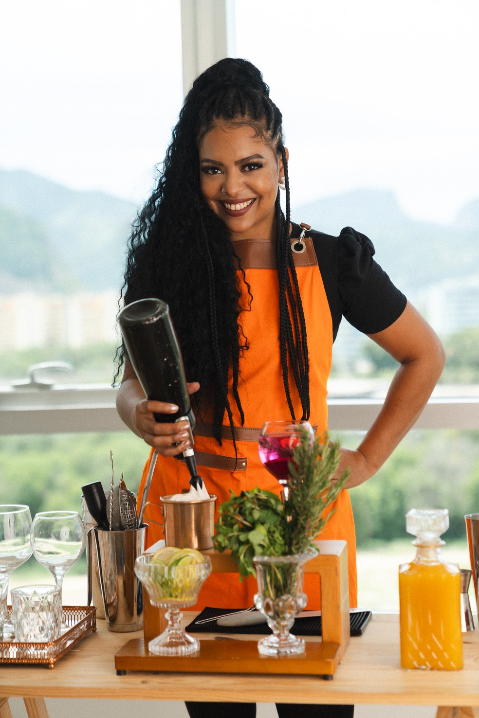 Flávia Di: vencedora do prêmio Gastronomia Preta está em programa de TV — Foto: Divulgação