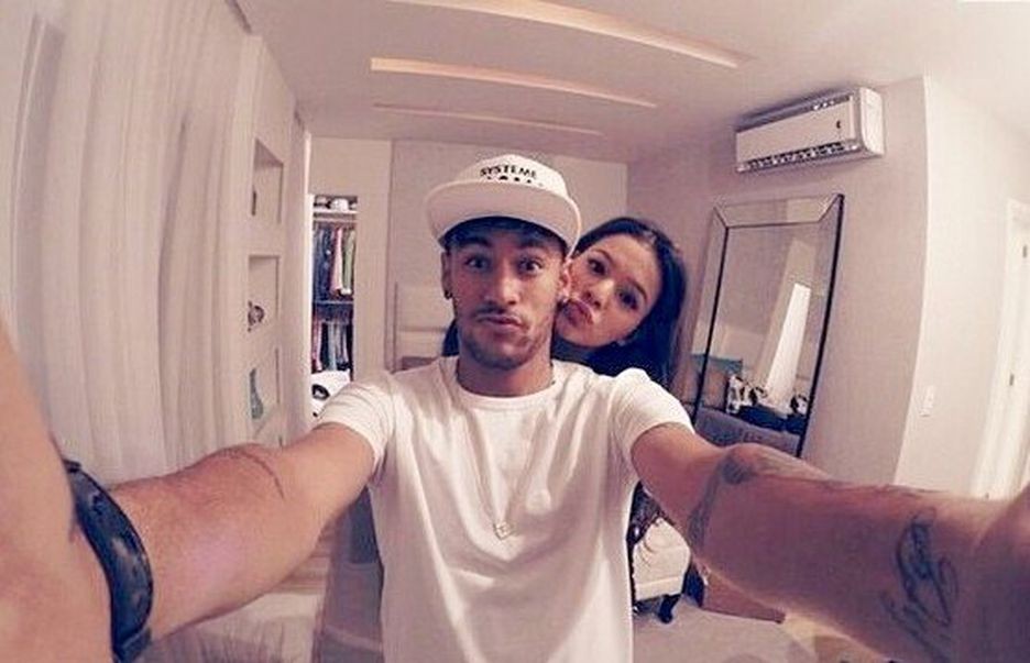 Neymar e Bruna Marquezine juntos em São Paulo. — Foto: Instagram
