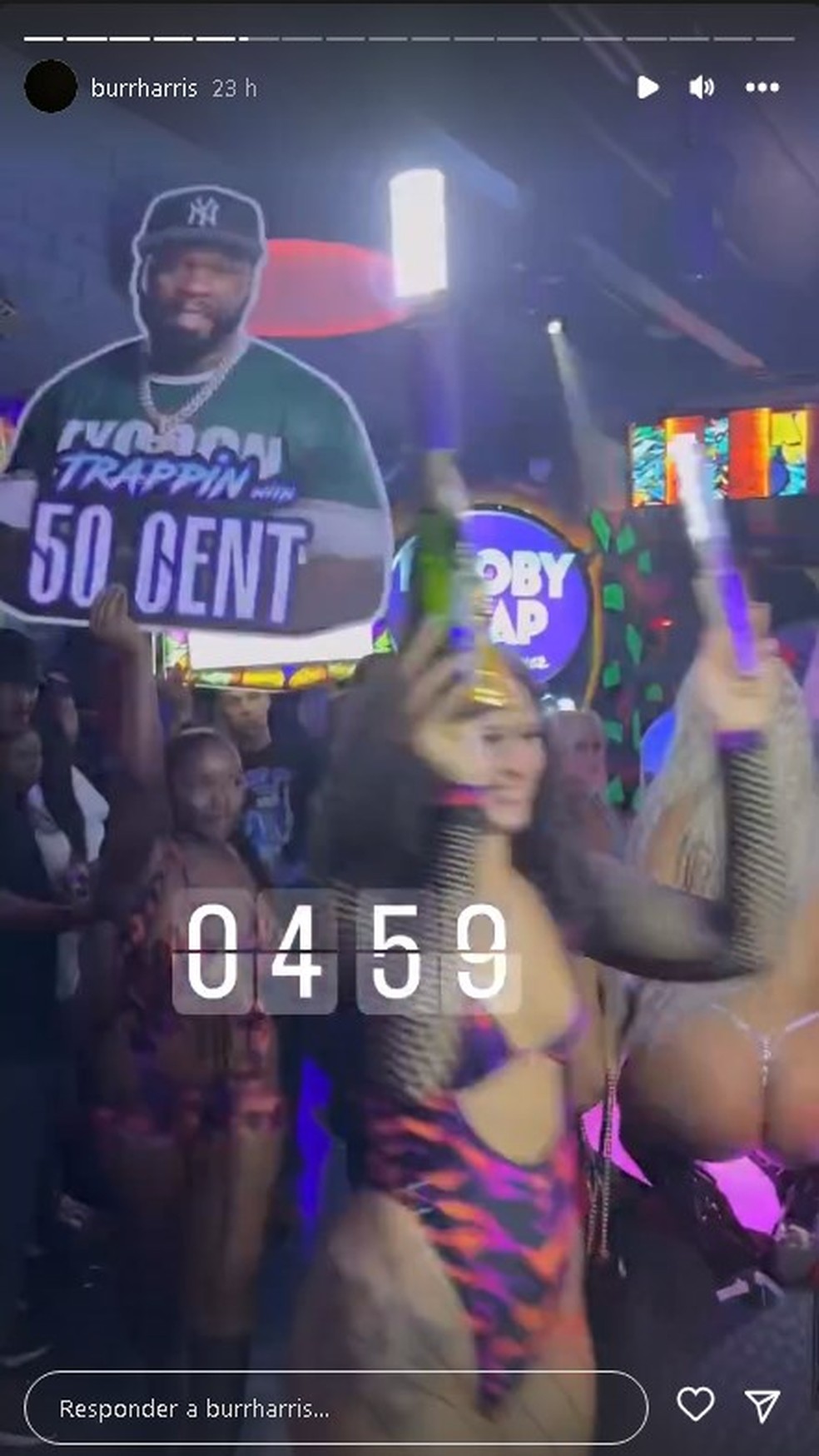 Festa para 50 Cent em clube de strip-tease — Foto: Reprodução/Instagram