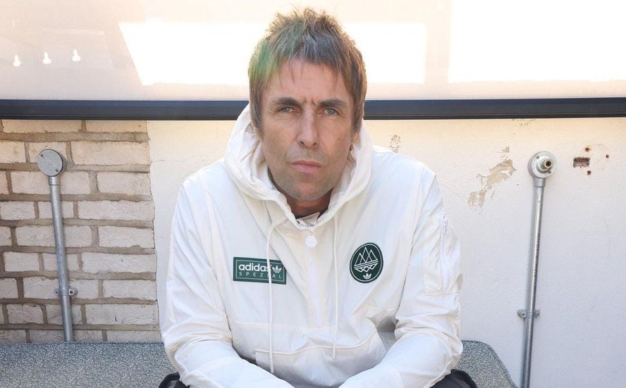 'Em pleno declínio': Liam Gallagher fala sobre doença autoimune, psoríase e uso de drogas