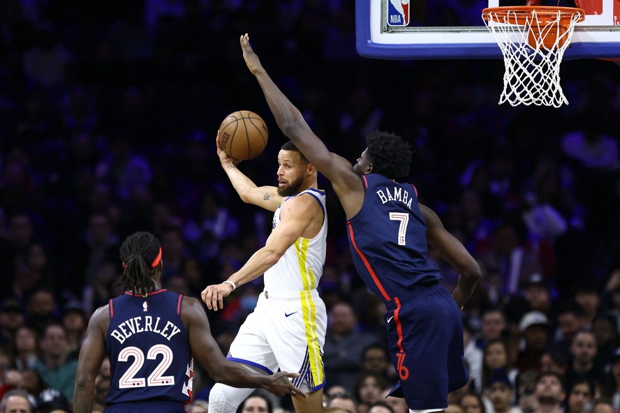 Sem Embiid, 76ers perdem para os Warriors e chegam à terceira derrota seguida