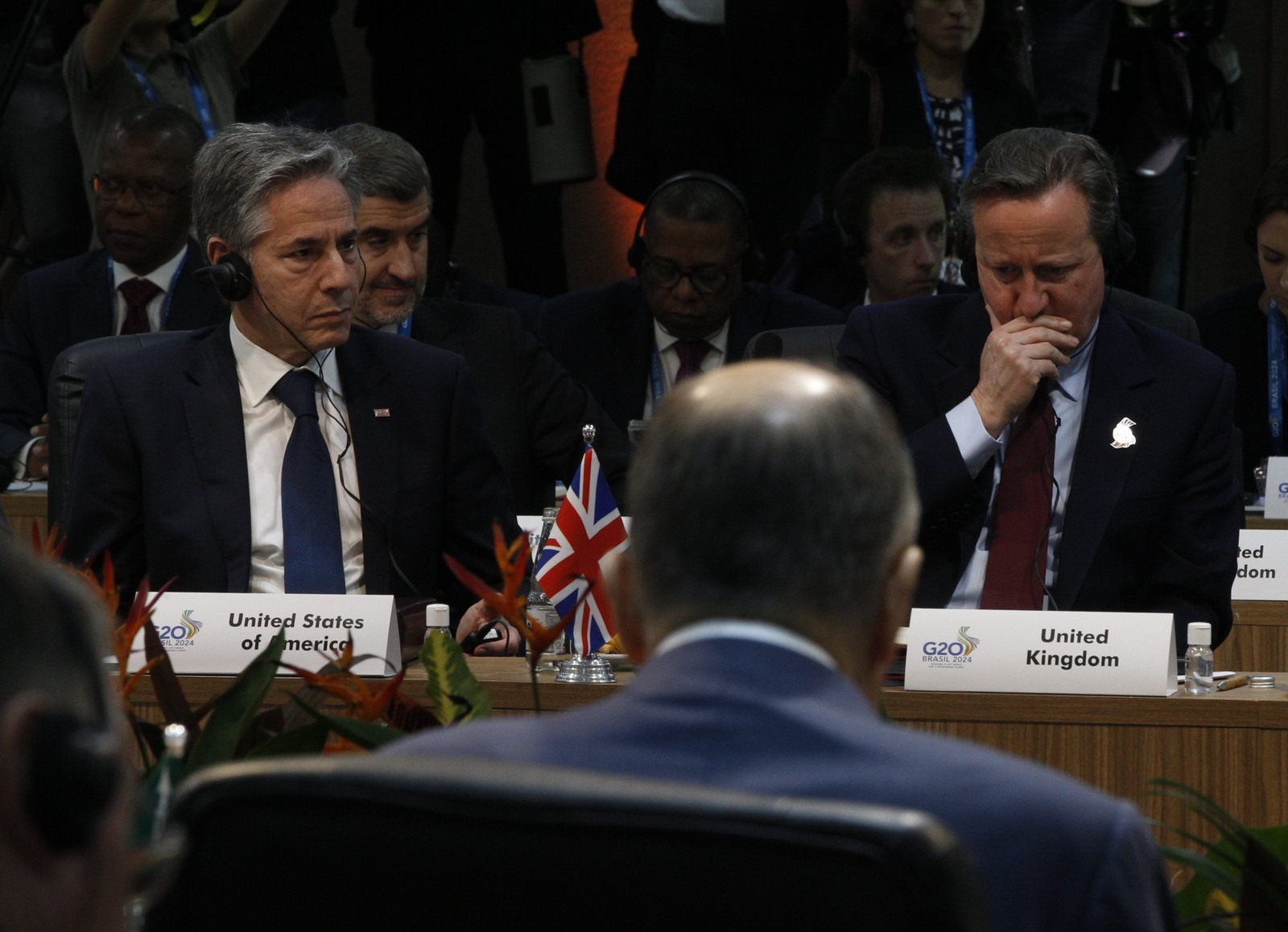 Antony Blinken, secretário de estado dos Estados Unidos e David Cameron, secretário de estado do Reino Unido — Foto: Alexandre Cassiano