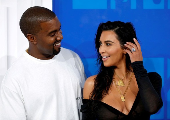 Kanye West e Kim Kardashian, quando noivos