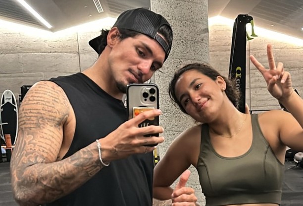 Irmãos Gabriel Medina e Sophia Medina treinam juntos