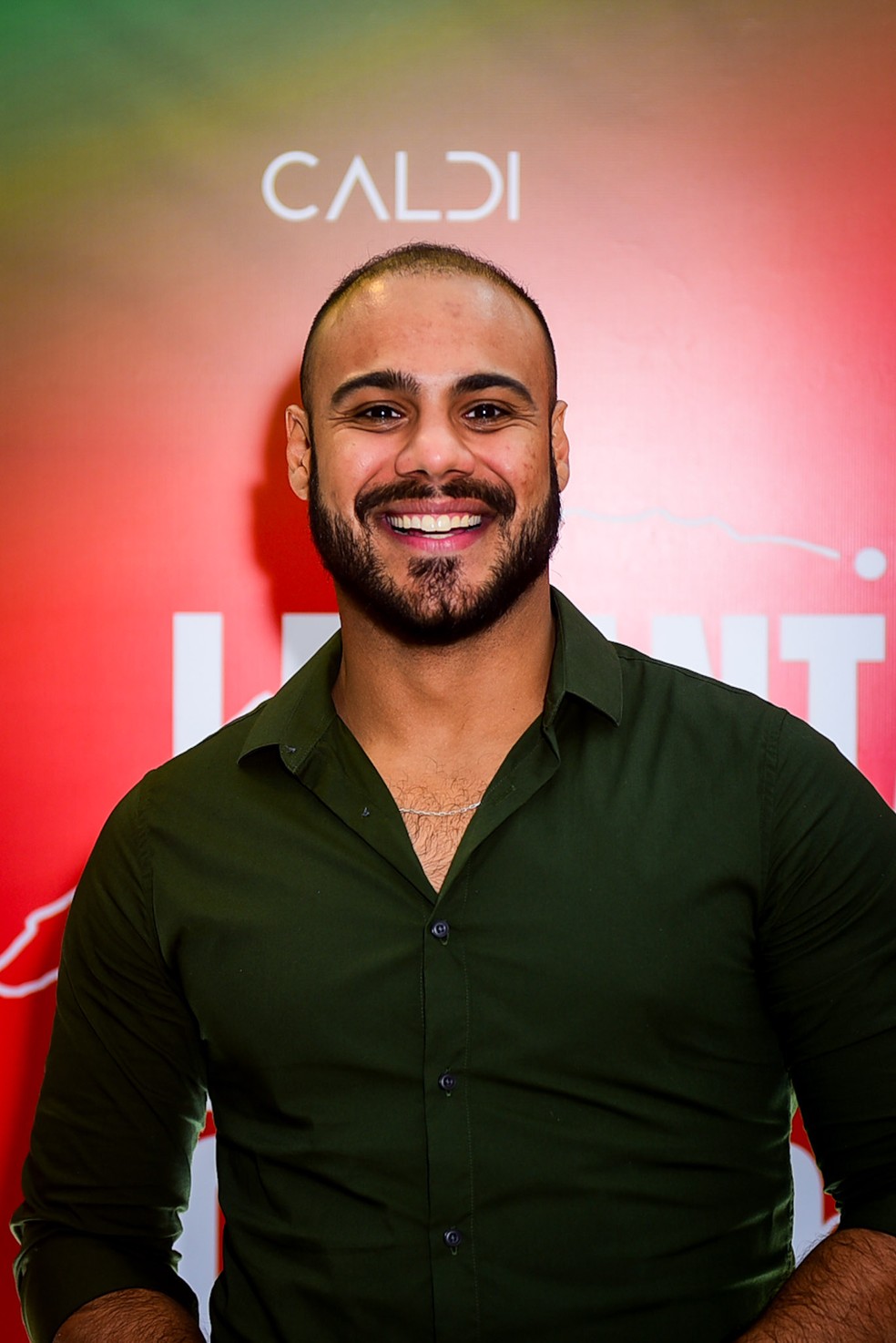 Marcus Vinícius em evento beneficente — Foto: Andy Santana/BrazilNews