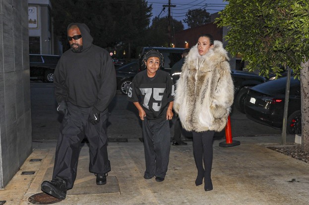 Kanye West, North West e Bianca Censori