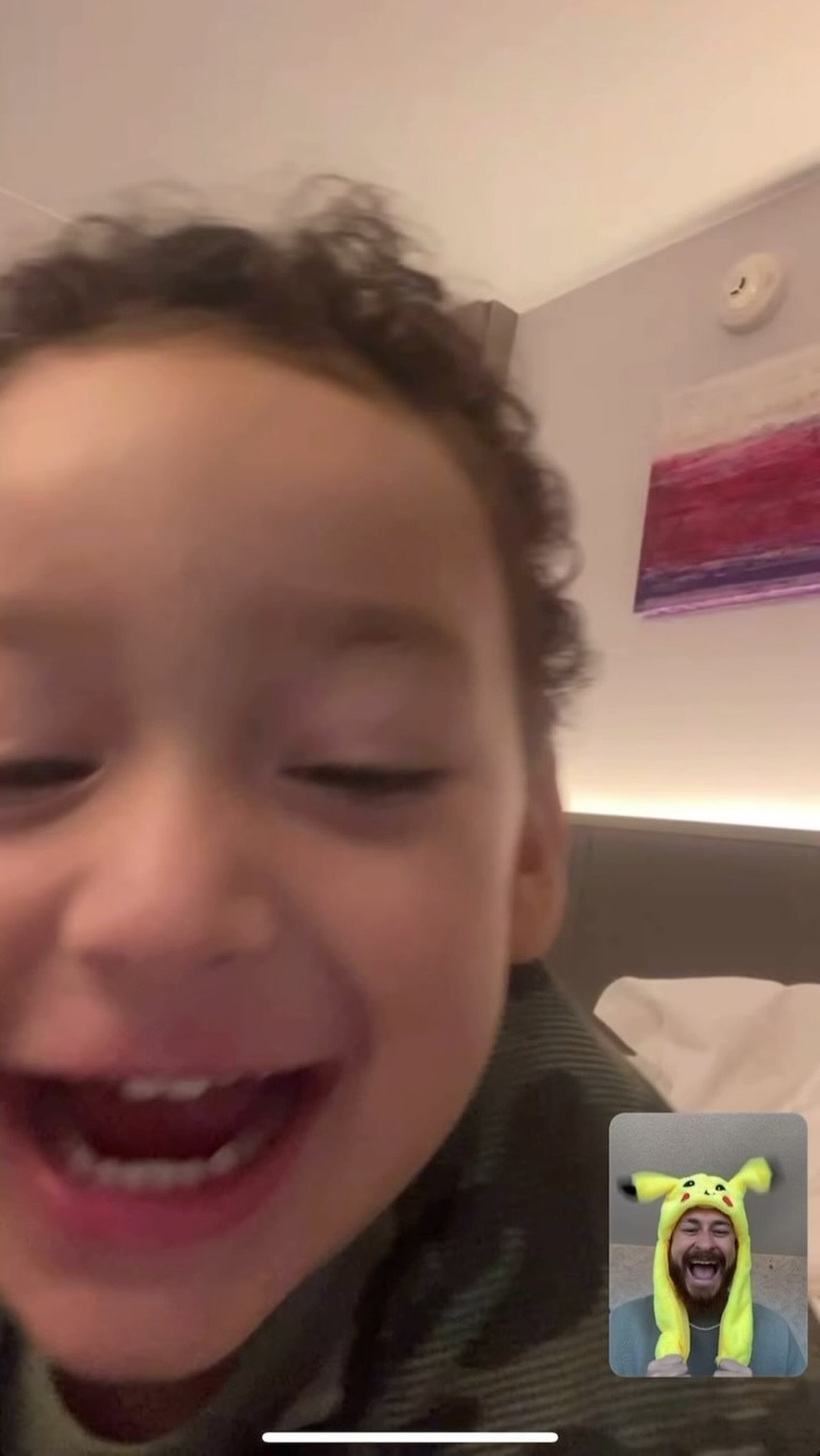 Fred Bruno faz chamada de vídeo com Cris, seu filho com Bianca Andrade — Foto: Reprodução | Instagram