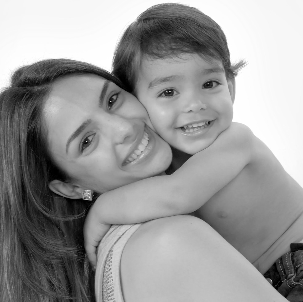 Carol Celico e o filho mais velho, Luca — Foto: Reprodução/Instagram