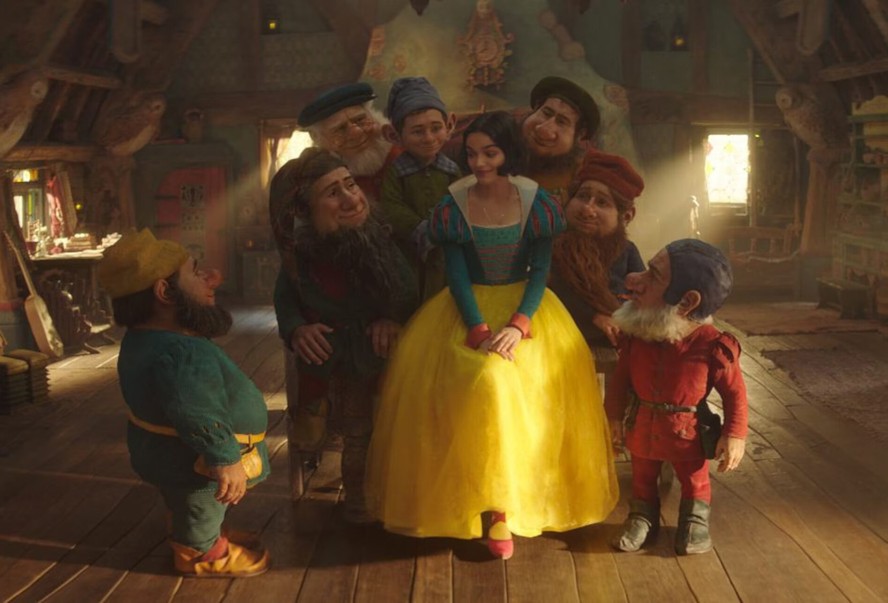 Rachel Zegler é Branca de Neve em live-action da Disney