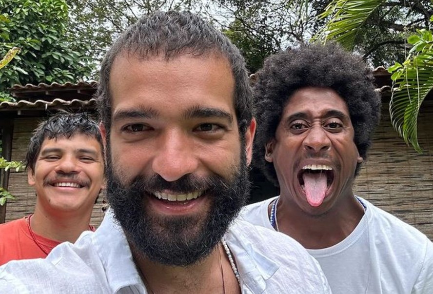 Humberto Carrão, Evaldo Macarrão e Adanilo nos bastidores de 'Renascer'