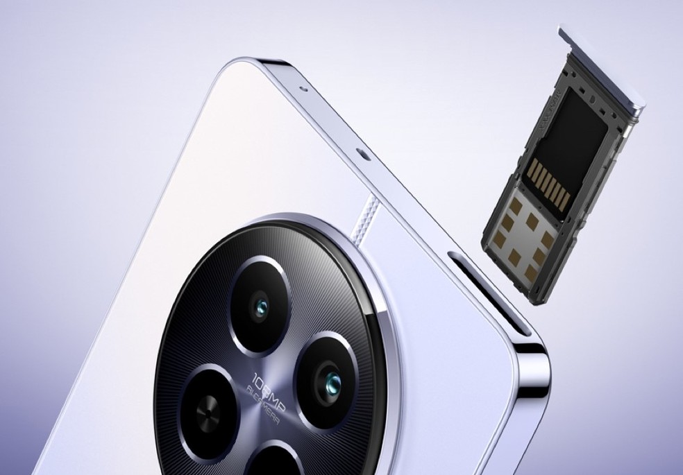 Realme 12 5G pode usar cartões Micro SD de até 2 TB — Foto: Divulgação/Realme