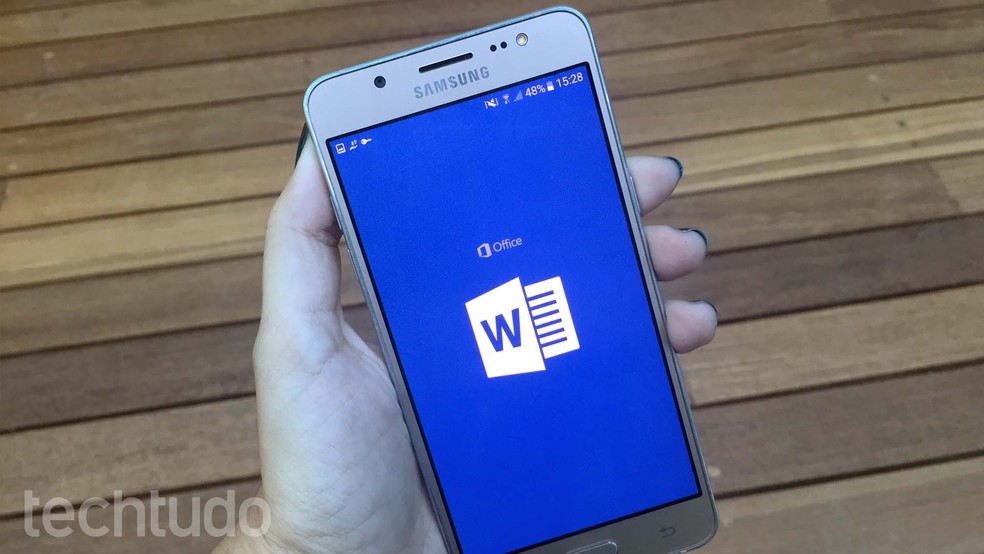 Veja como fazer um currículo no Word para Android — Foto: Ana Marques/TechTudo