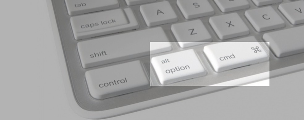 O Mac possui duas teclas diferentes do PC: Command e Option (Foto: Montagem/Edivaldo Brito) — Foto: TechTudo