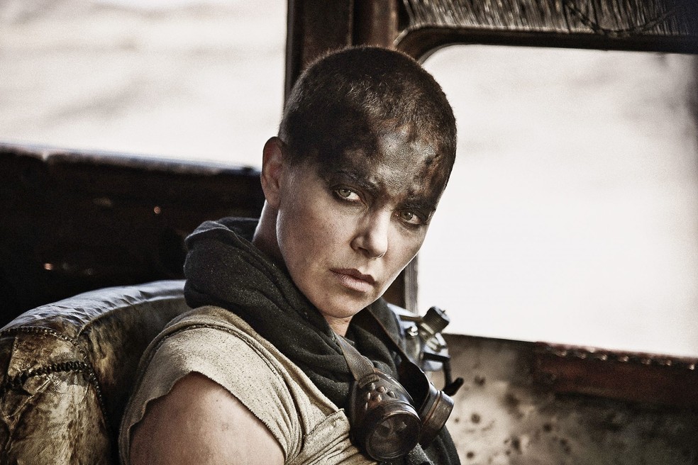 Charlize Theron protagonizou a icônica Furiosa em Mad Max: Estrada da Fúria — Foto: Divulgação/Warner Bros