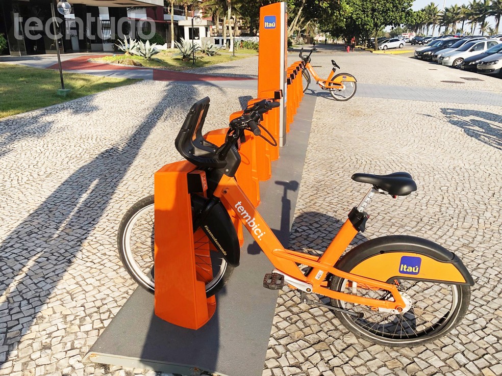 Veja como funciona o Bike Itaú, sistema de empréstimos de bicicletas do Itaú — Foto: Barbara Mannara/TechTudo