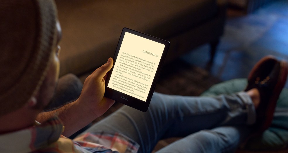 Kindle Paperwhite tem tela de 6,8 polegadas — Foto: Divulgação/Amazon