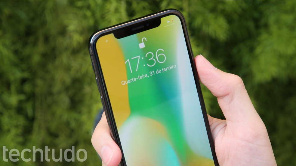 iPhone X pode ganhar versão mais barata em setembro — Foto: Luciana Maline/TechTudo