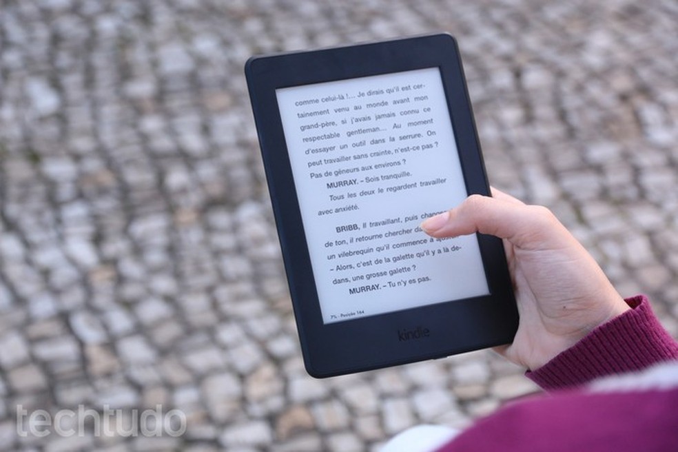 Kindle é o leitor de livros digitais mais popular do mundo — Foto: Maria Clara Pestre/TechTudo