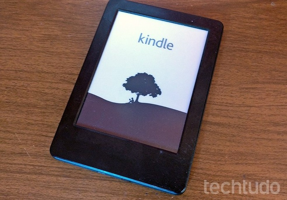 Kindle pode ser reiniciado em caso de travamento ou lentidão (Foto: Elson de Souza/TechTudo) — Foto: TechTudo
