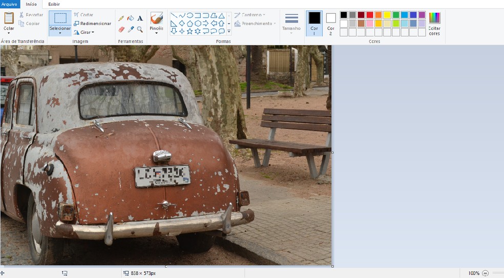 Editar fotos e criar colagens no Paint era hábito de usuários das versões anteriores do Windows — Foto: Reprodução/Luana Marfim