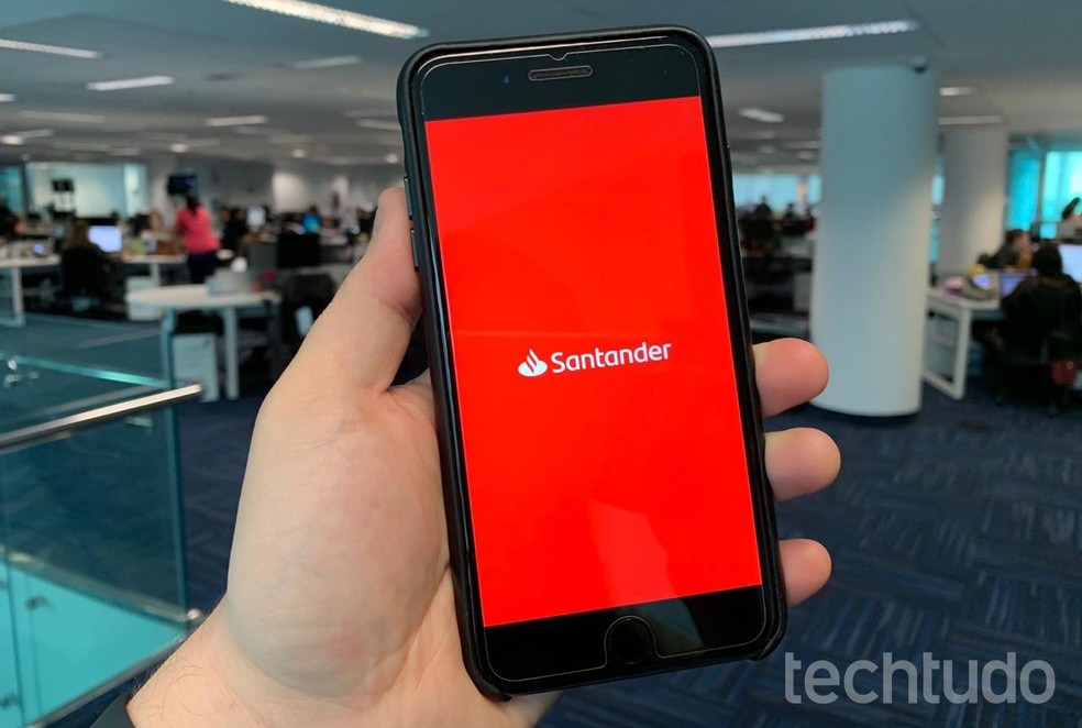 Santander fora do ar? Usuários reclama de falhano app — Foto: Rubens Achilles/TechTudo