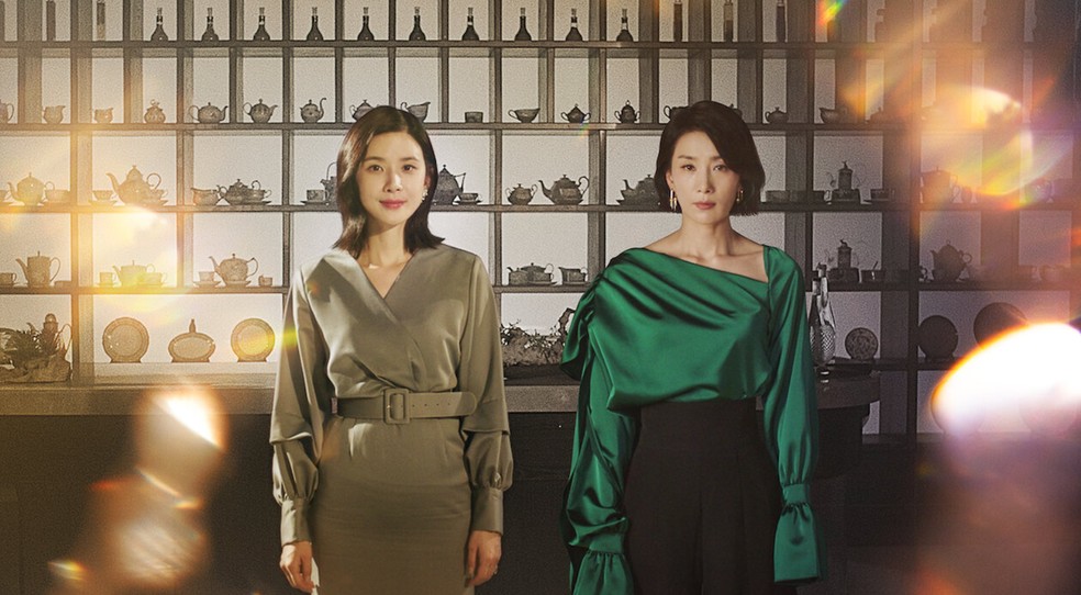 É Tudo Meu é protagonizado por Kim Seo-hyung (Sky Castle) e Lee Bo-young (I Can Hear Your Voice) — Foto: Divulgação/Netflix