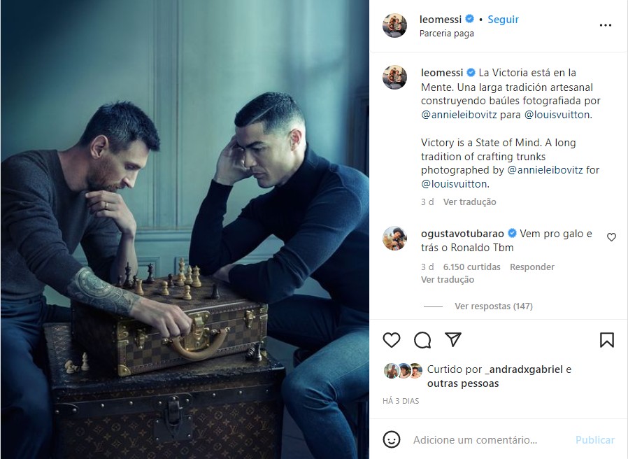 O quinto lugar pertence a Lionel Messi, a mesma foto postada por Cristiano Ronaldo. O post do argentino foi feito em formato de parceria paga com a marca Louis Vuitton. — Foto: Reprodução/Instagram