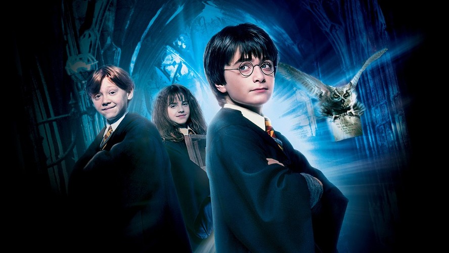 Além da saga principal, Harry Potter possui a franquia spin-off Animais Fantásticos; criada por J. K. Rowling